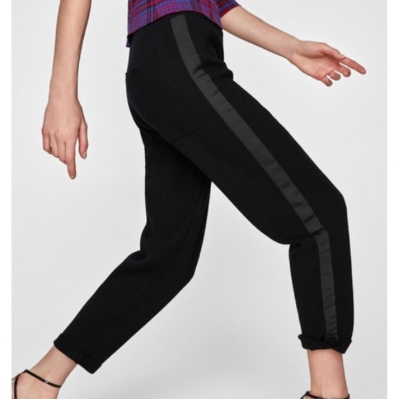 ZARA Pants - ZARA KNIT JOGGERS RIBBON SIDE STRIPE